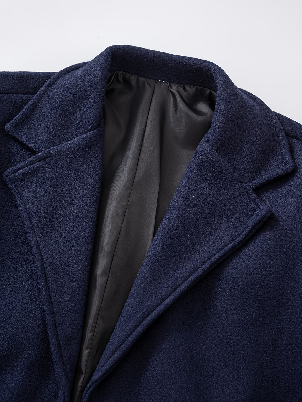 Trench long, à revers, gris argenté, détail du vêtement