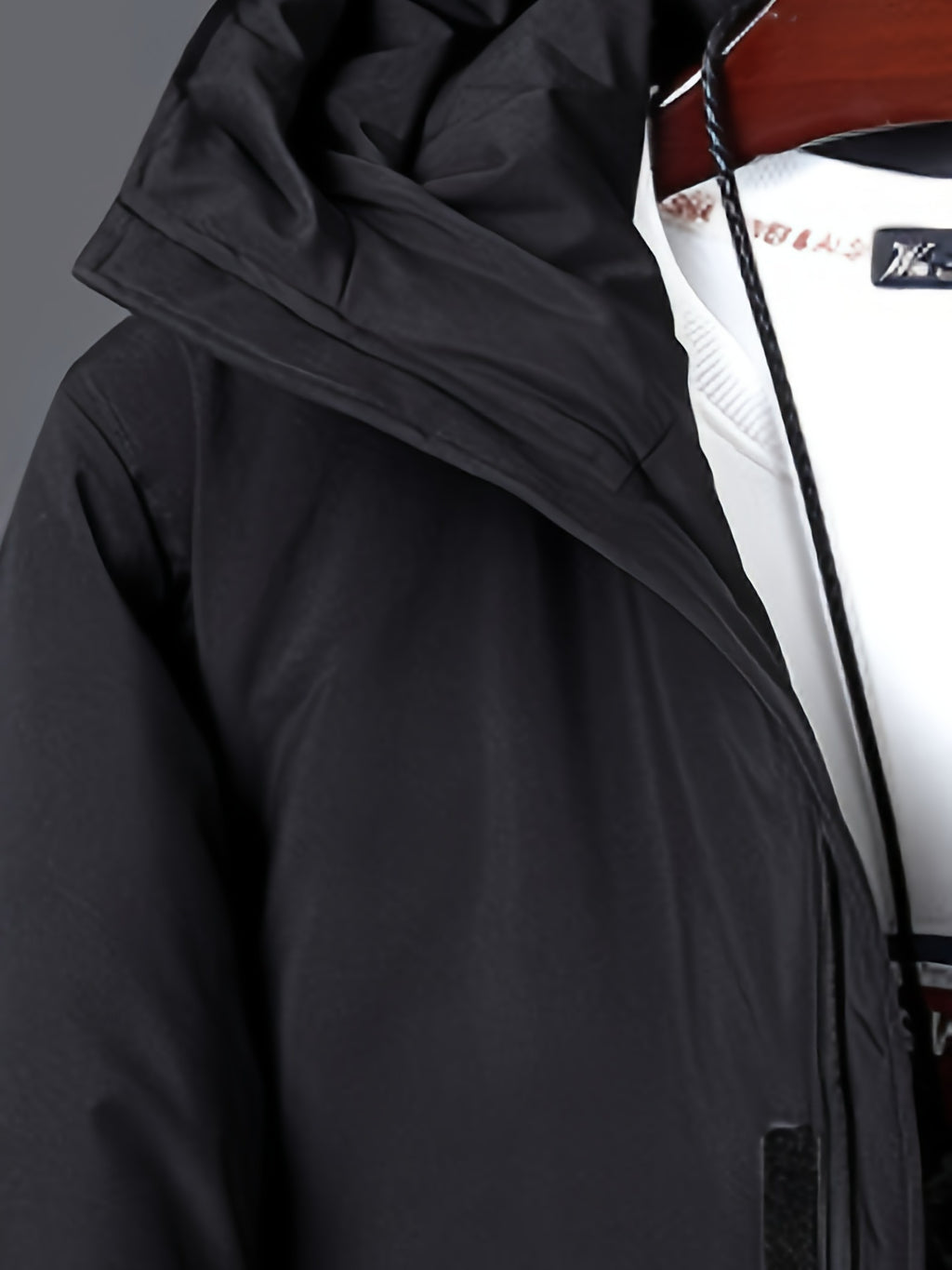 Veste pour homme, à capuche, modele 16