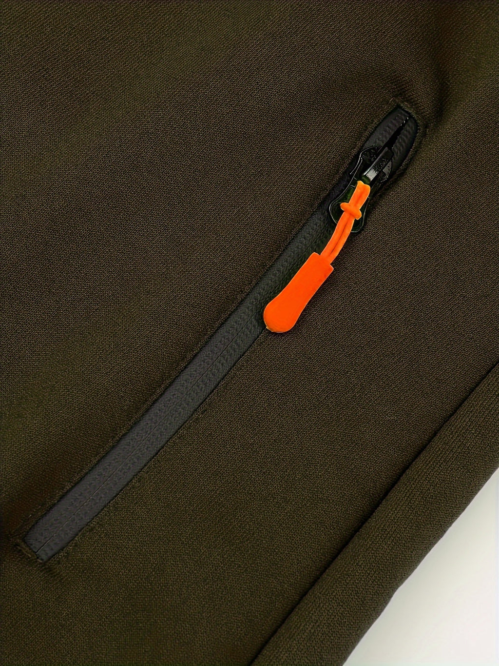 Veste longue, à capuche, détail du vêtement