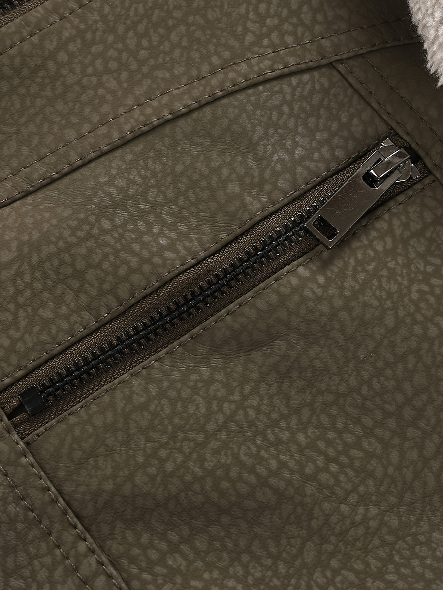 Veste de moto en PU pelucheux avec doublure à revers, doublure épaisse et chaude, tissu à texture vintage, multiples poches à fermeture éclair, coupe slim courte, tenue décontractée américaine pour la conduite et les trajets automne/hiver, vête, détail du vêtement