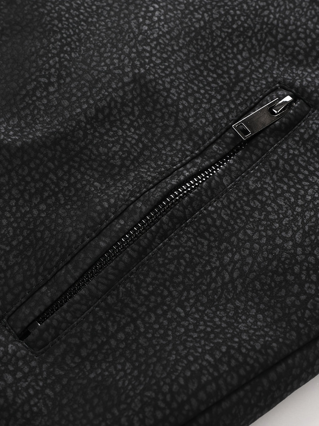 Veste de moto en PU pelucheux avec doublure à revers, doublure épaisse et chaude, tissu à texture vintage, multiples poches à fermeture éclair, coupe slim courte, tenue décontractée américaine pour la conduite et les trajets automne/hiver, vête, photo 23