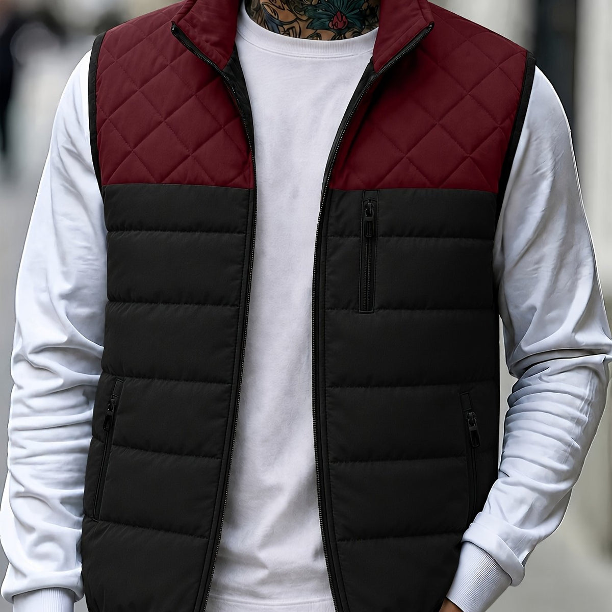 Veste matelassée, coupe-vent, à col montant, col montant, coloris épissage rouge et noir, détail Image
