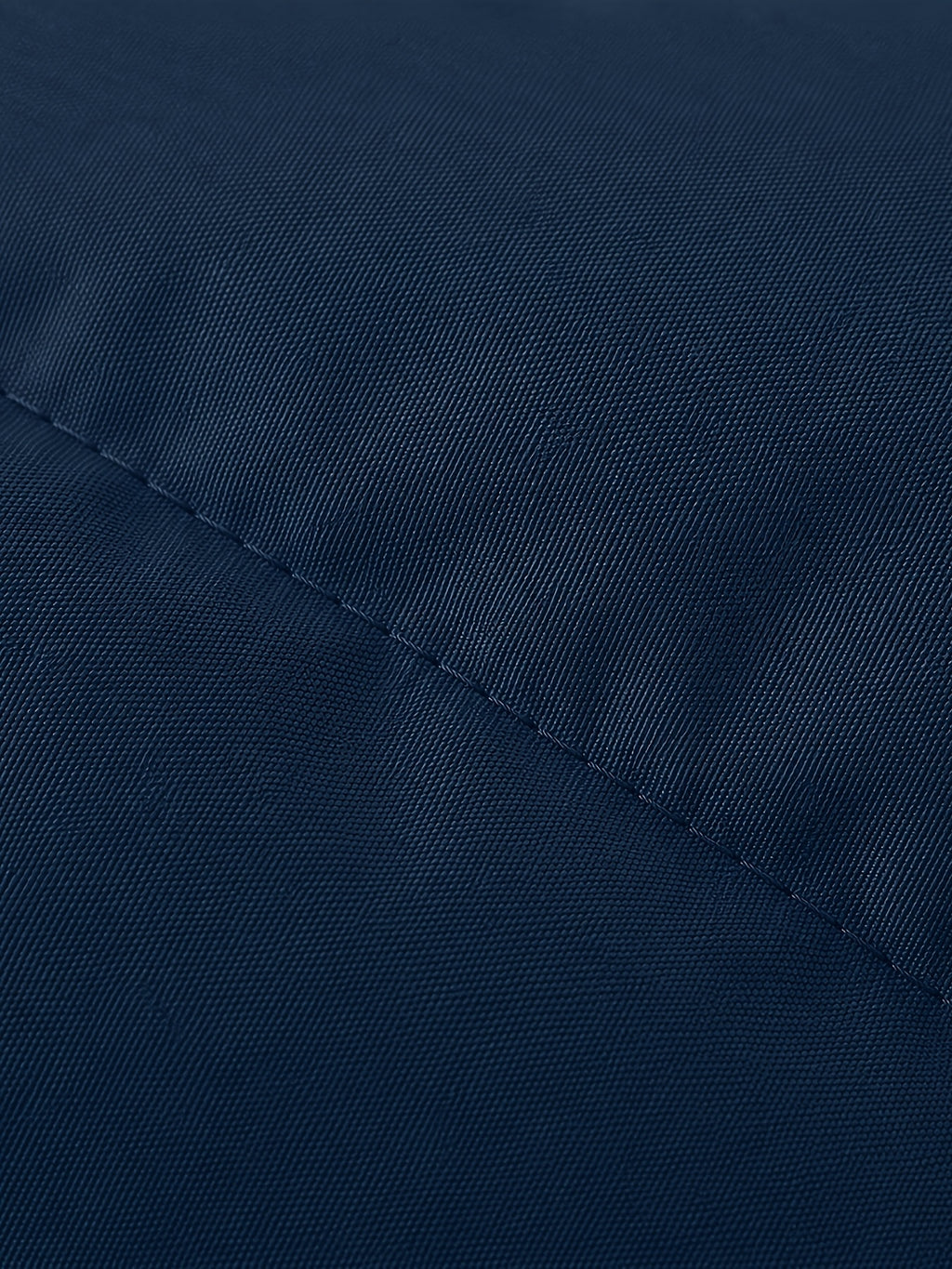 Veste matelassée, coupe-vent, à col montant, col montant, détail du vêtement