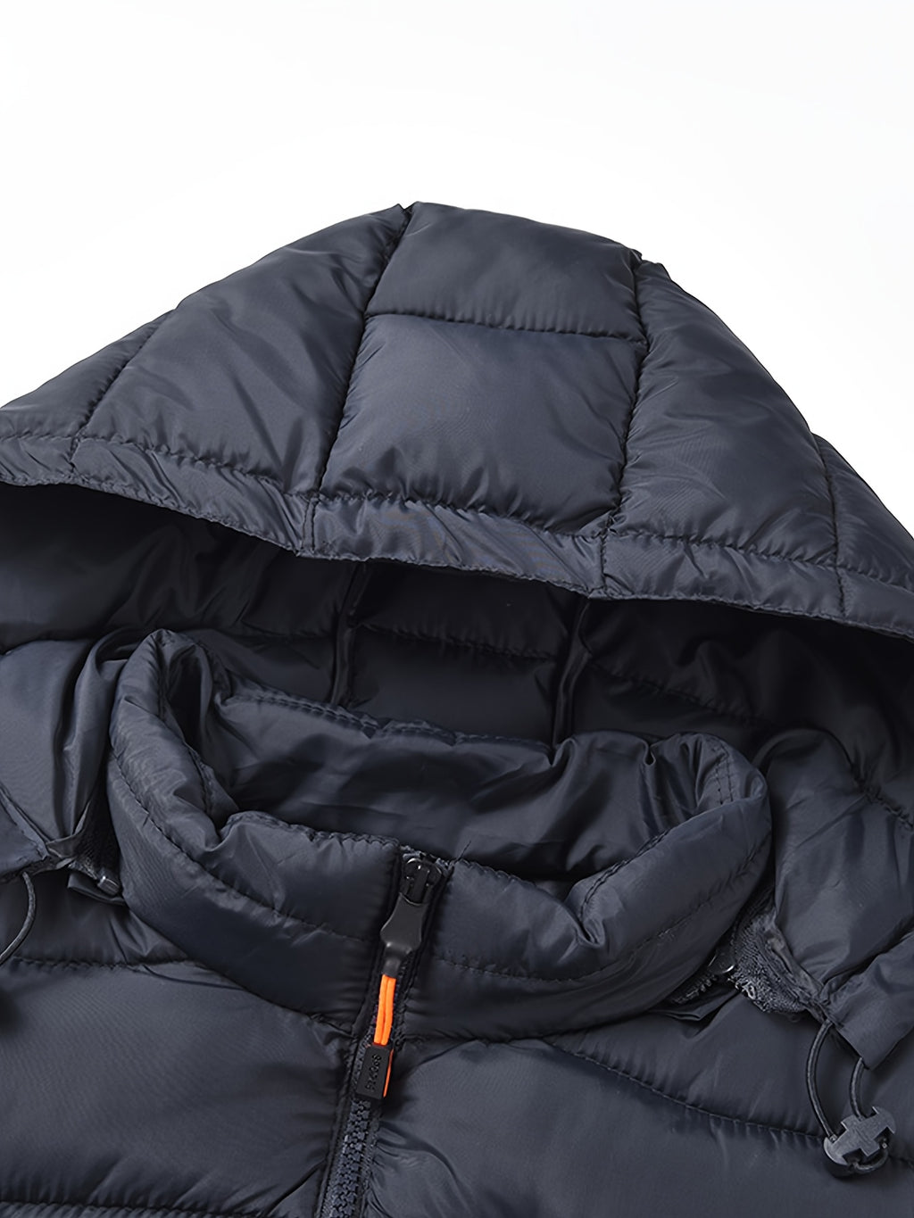 Veste matelassée, coupe-vent, à capuche, fermeture éclair, détail du vêtement
