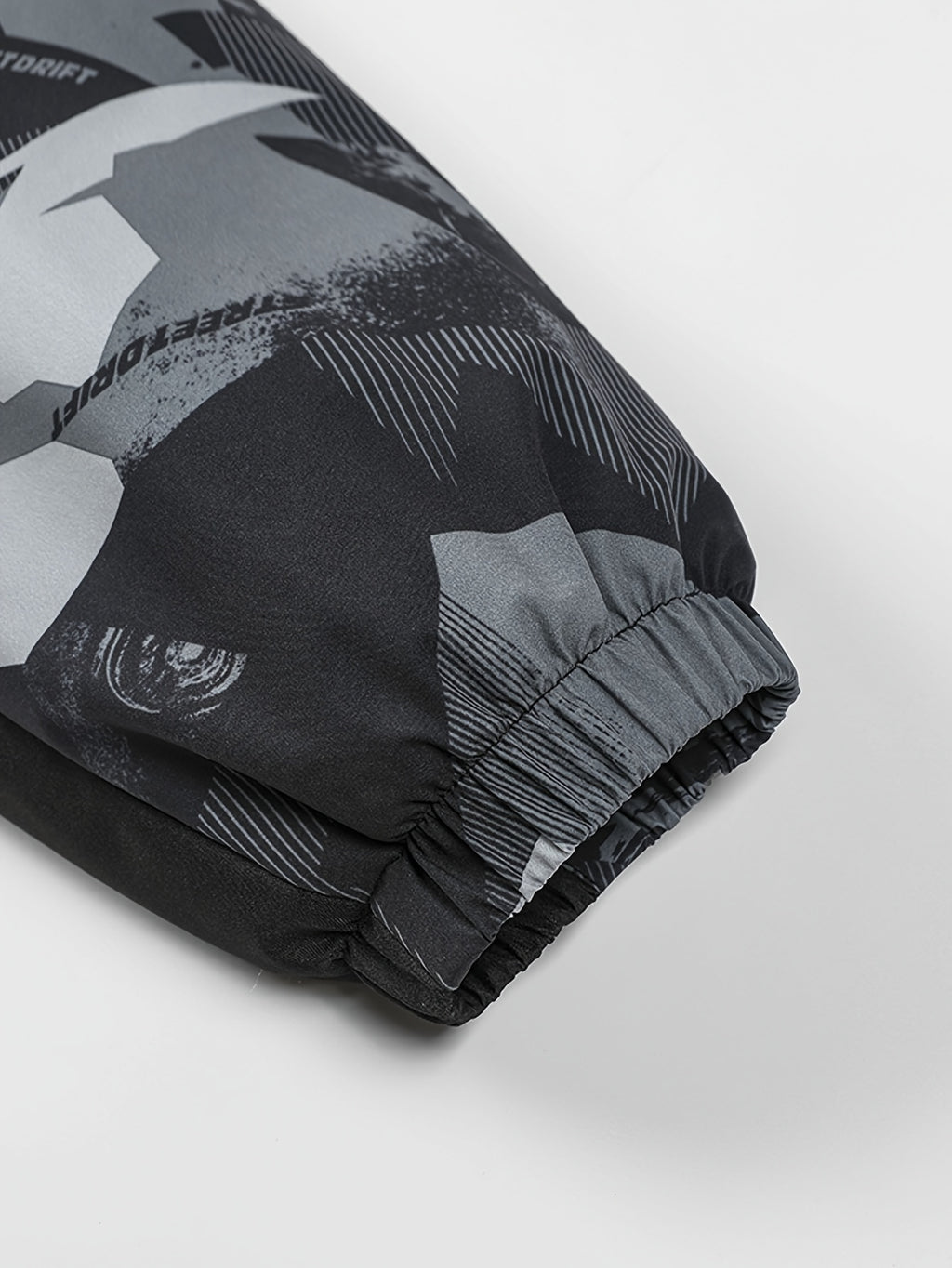 Veste pour homme, à capuche, modele 3