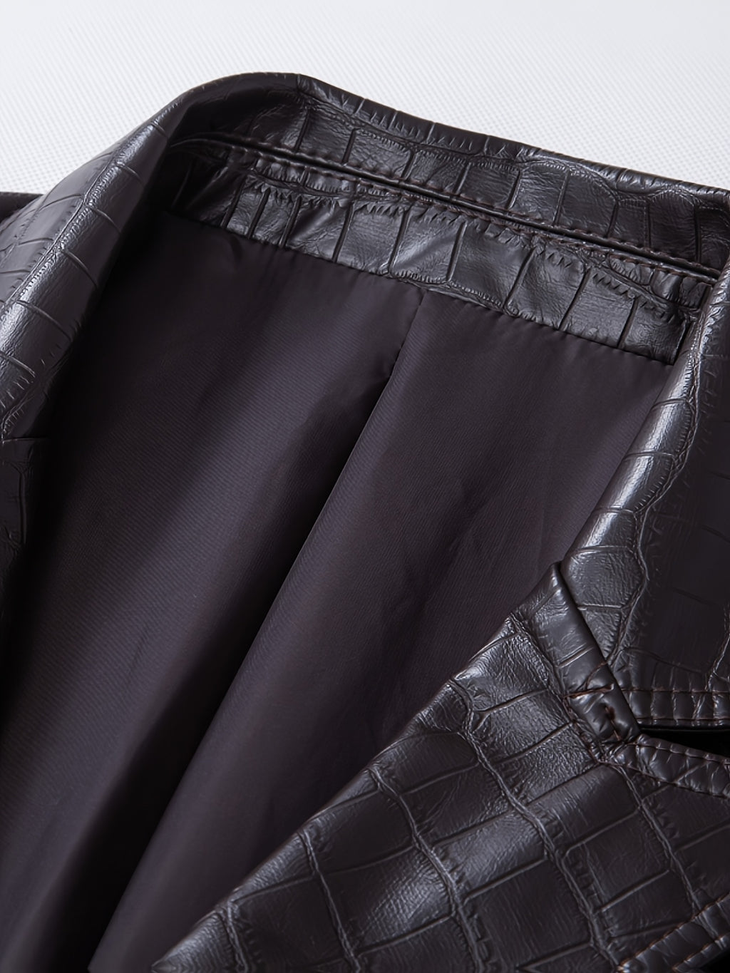 Veste long, grandes tailles, à revers, détail du vêtement