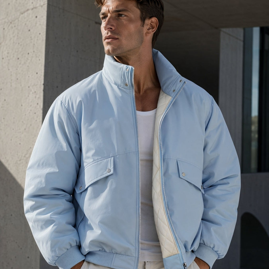Veste matelassée, à capuche, jaune, coloris bleu ciel, détail