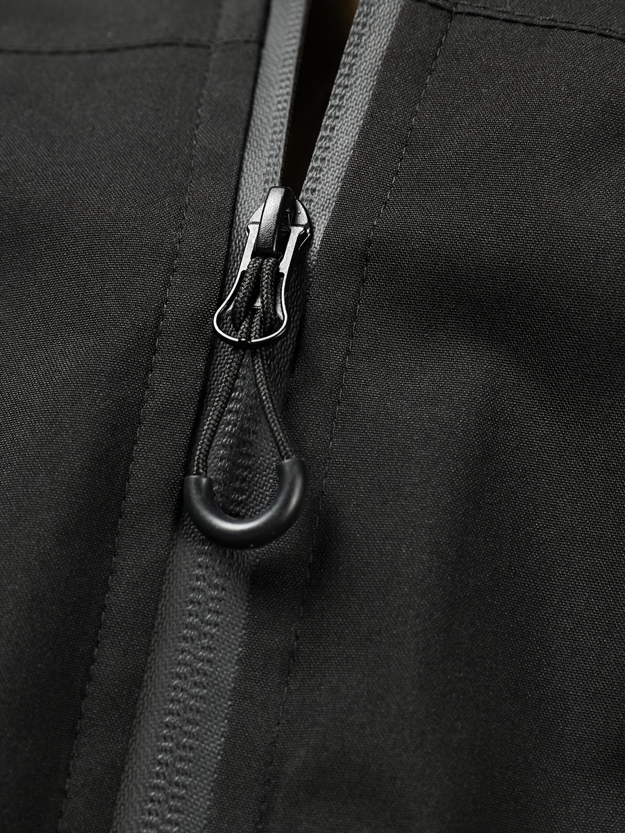 Veste long, à capuche, détail du vêtement