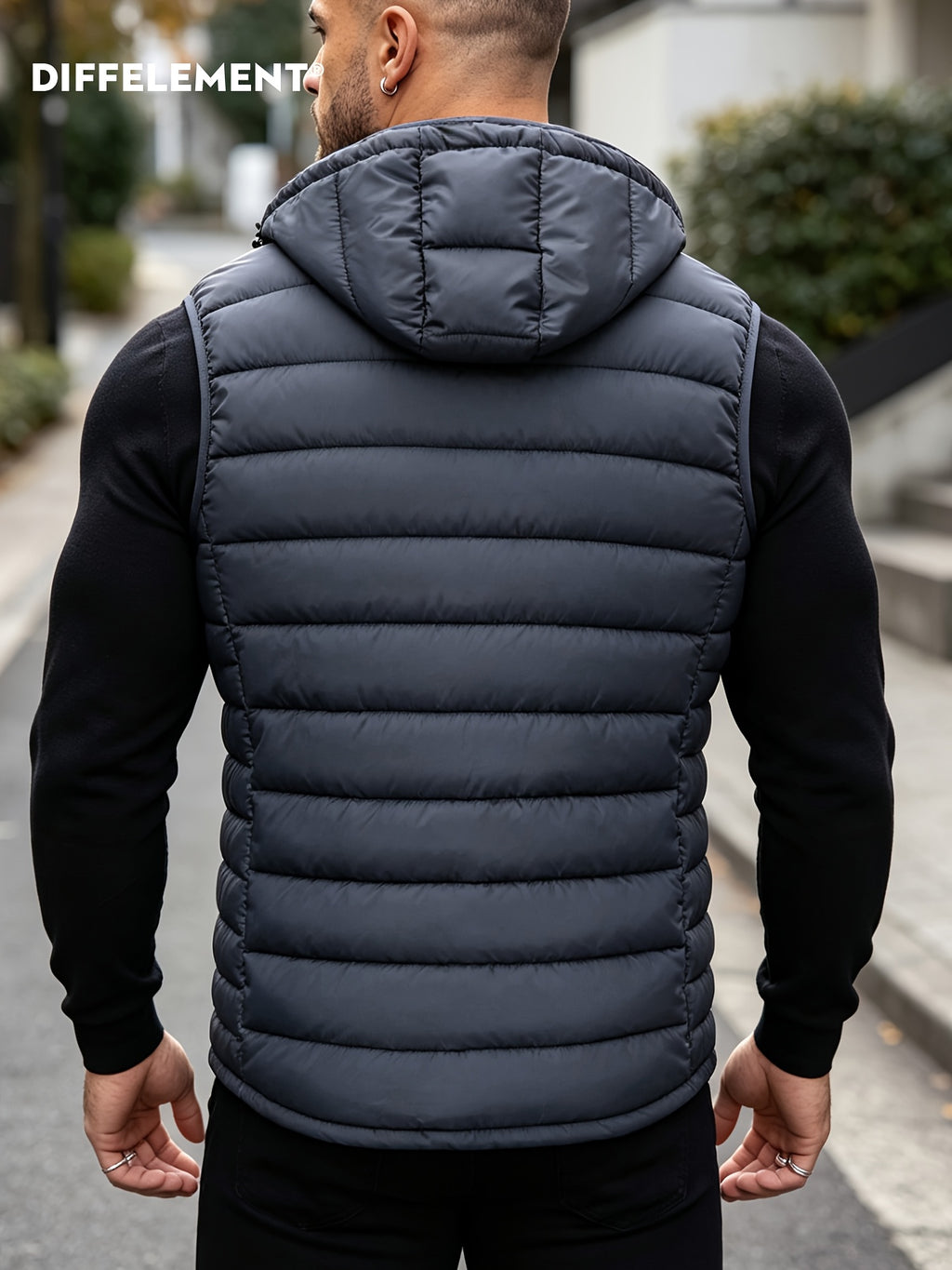 Veste matelassée, coupe-vent, à capuche, fermeture éclair, détail du vêtement